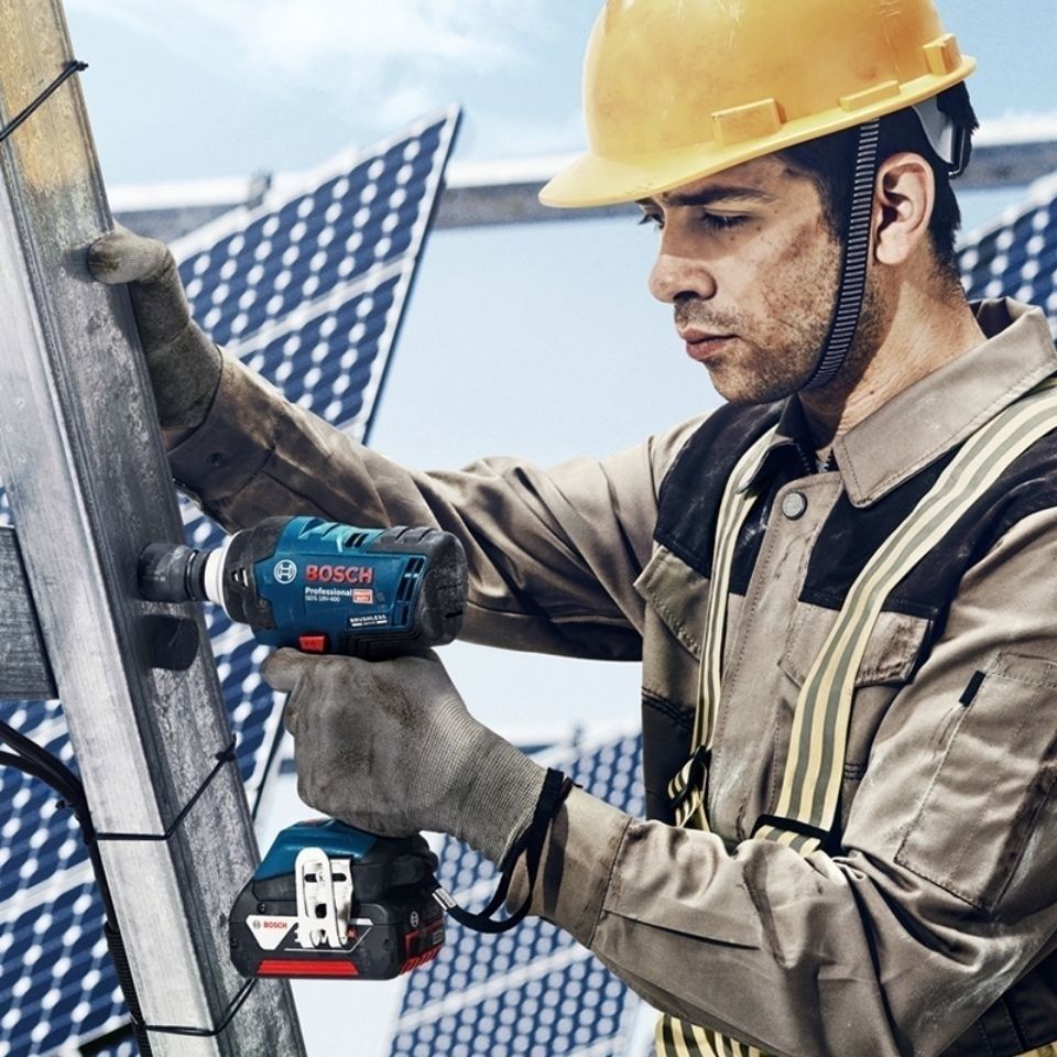 Bosch GDS 18V-400 Cordless Lmp - Power Tools Professional review and price